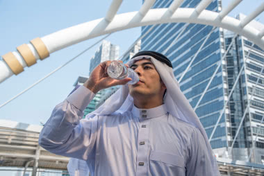 В Арабских Эмиратах запустили производство воды, обогащенной витамином D